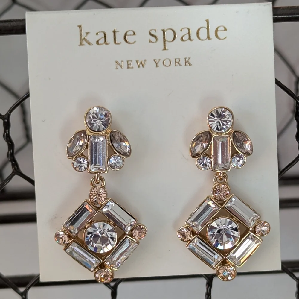 NWT kate spade Cocktails and Conversations Drop Earrings. Stunning 💎✨